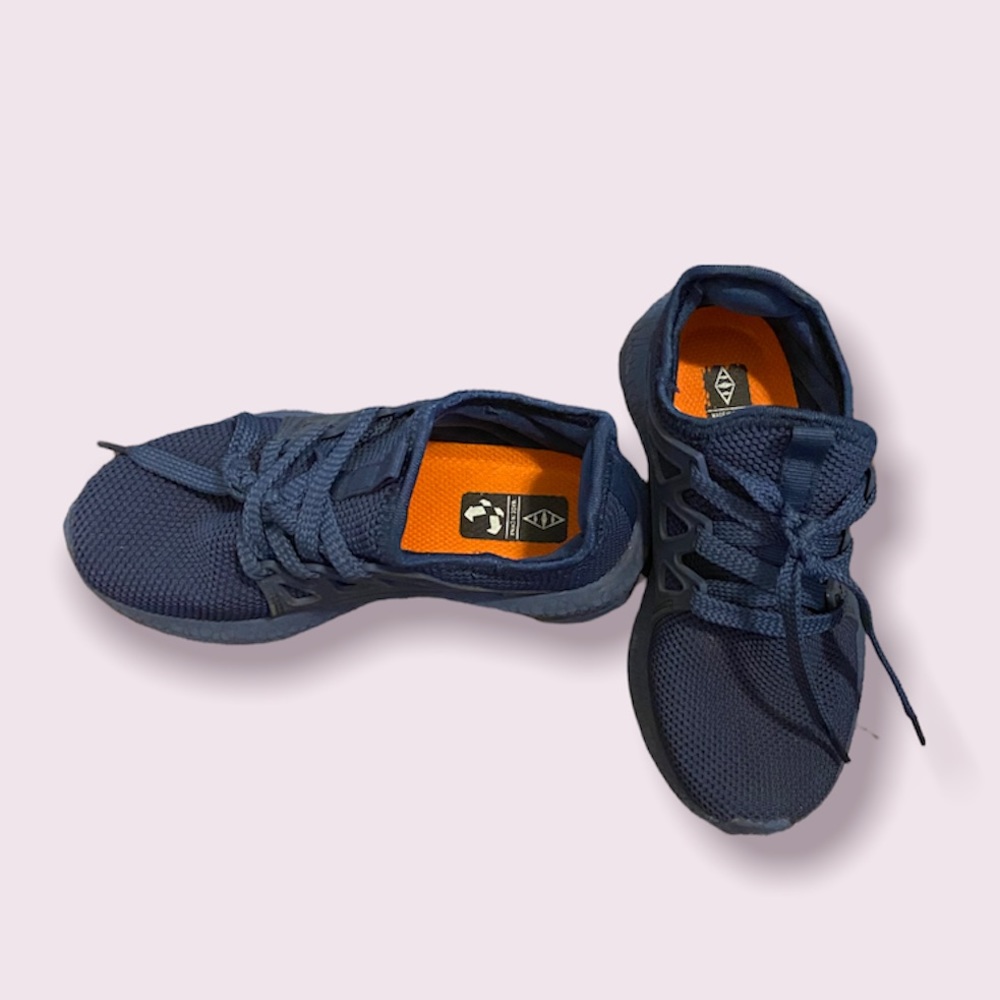 Blue sneakers for kids. 	
Biacolum Kids Non Slip